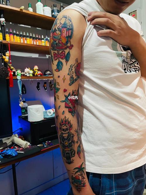小图拼接花臂_彩妆_美妆_彩妆