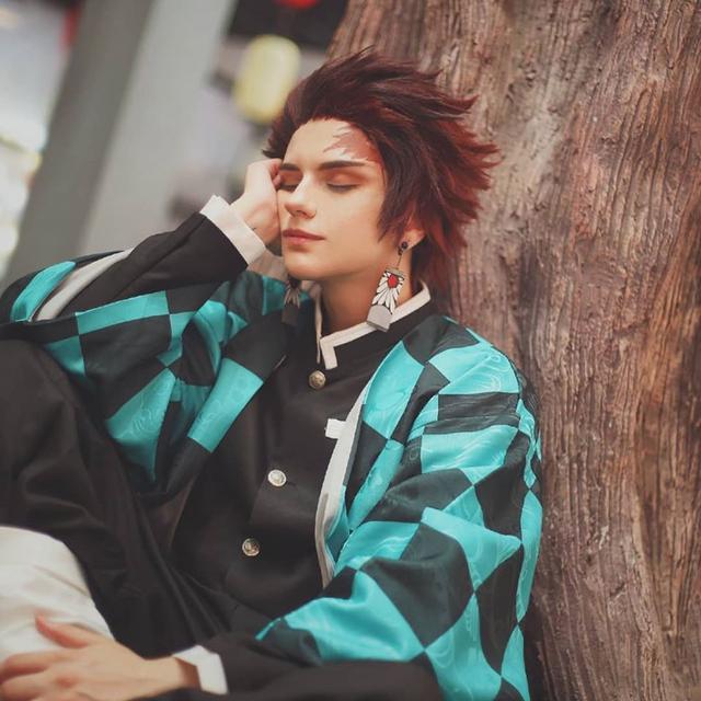 《鬼灭之刃》cos:嘴平伊之助惊艳,无惨妖孽,杏寿郎让人泪目