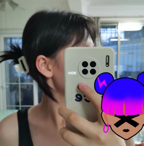 短发鲨鱼夹_短发_鲨鱼夹_时尚_发型