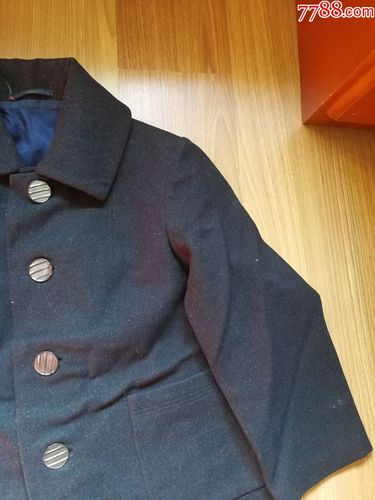 老式大有机玻璃扣子呢子大衣
