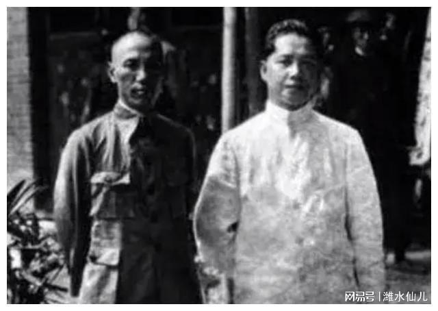 1946年汉奸汪精卫坟墓被炸尸身未腐口袋还放有一张3寸纸条