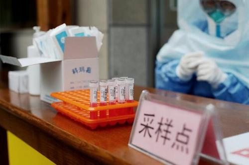 采样5分钟,24小时出结果,上海指定医疗机构开展核酸检测