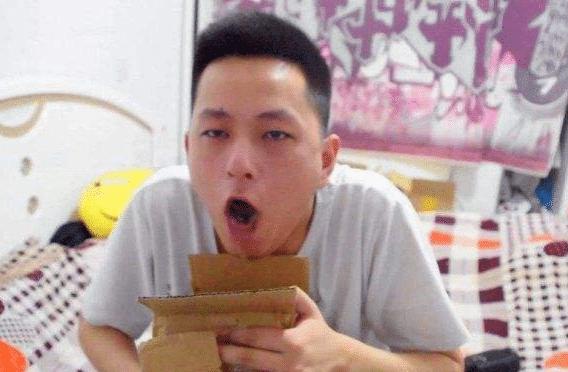 男人肾不好, 晨起一般有4大"共性", 若占2个以上, 小心尿毒症