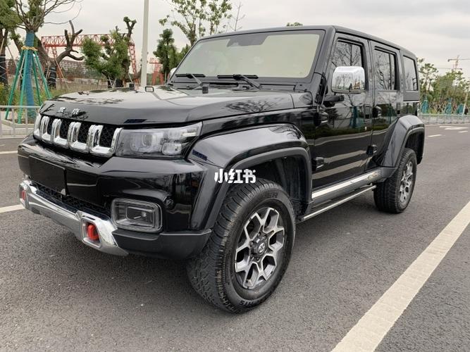 北汽bj40l plus 四驱 上牌日期:2018年10月 车辆车型:越野车_指南针