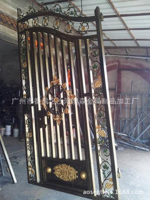 广州铁艺厂家订做欧式豪华铁大门双开门镂空热镀锌户外镀锌铁大门
