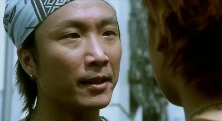 《追击8月15》:美玲美玲你在哪里?玫瑰花丛下等你!