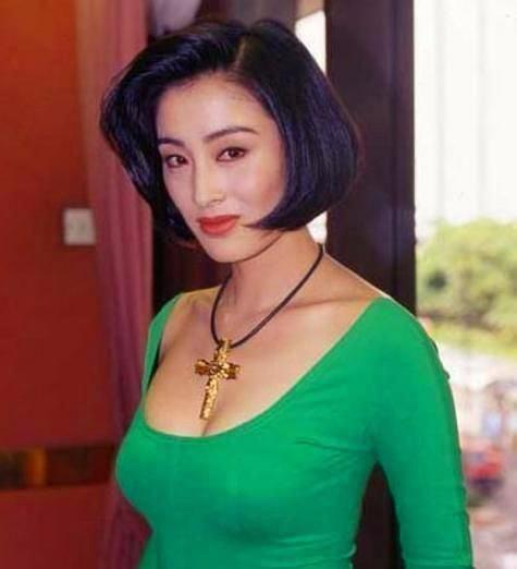低调了10年,张敏经纪人老公近照曝光,网友:难怪看不上