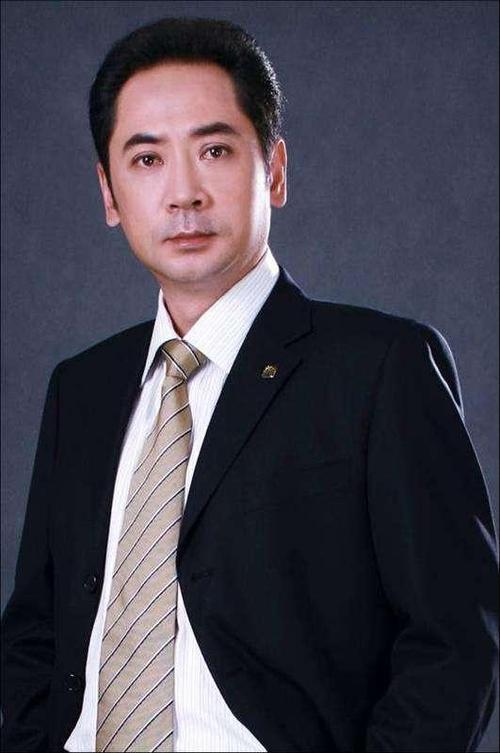 著名特型演员刘劲:帮绝症父亲趟过生命之河