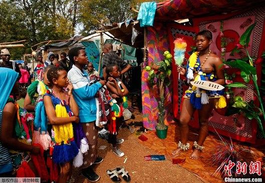 非洲斯威士兰国王公开选妃