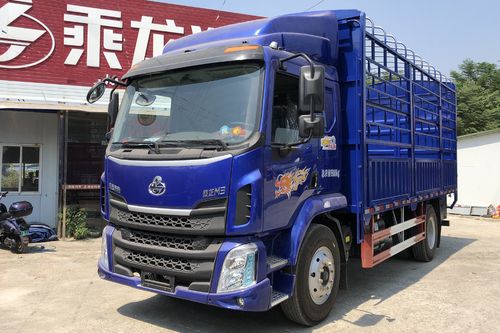 东风柳汽乘龙 新m3中卡 200马力 4x2 5.