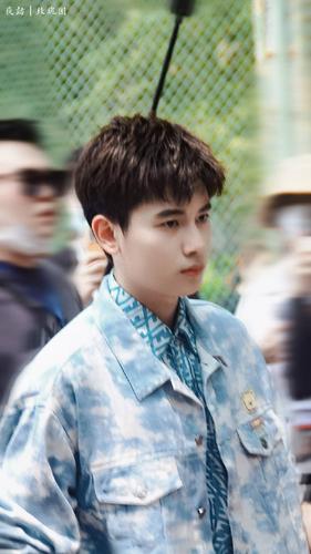 胡先煦[超话]# hxx#胡先煦2哥来了怎么办#     来自faraway_. weibo.