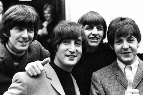 披头士早期歌曲《eleanor rigby》乐谱手稿将在九月拍卖