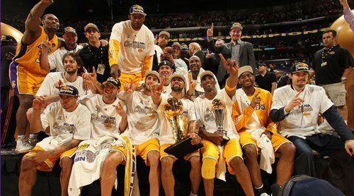 湖人衰落陷黑暗低谷 望复兴王朝重现辉煌