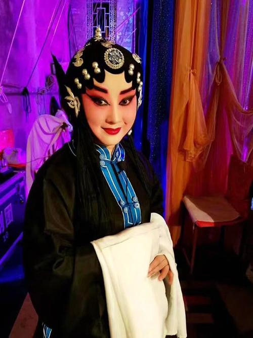 陕西省戏曲研究院旦角名伶刘红梅三娘教子里饰演青衣王春娥