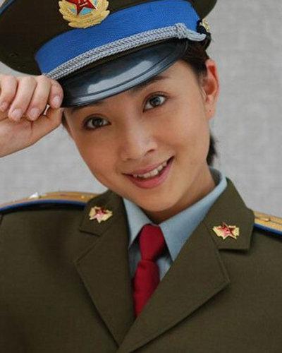 穿军装最美的星座女