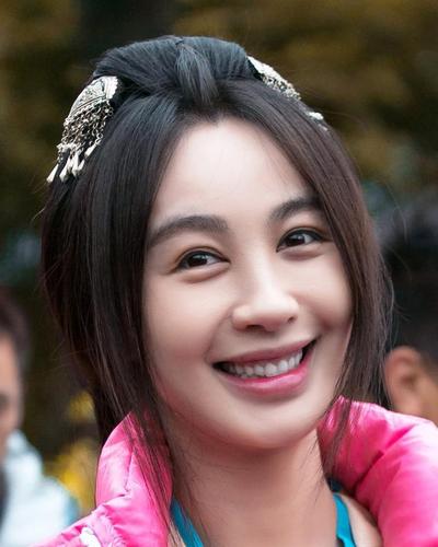 柔美可人:"曾柔"李菲儿