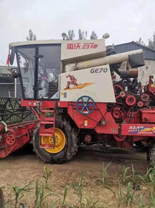 5.5万出售雷沃谷神ge70(4lz-7e1)小麦收割机