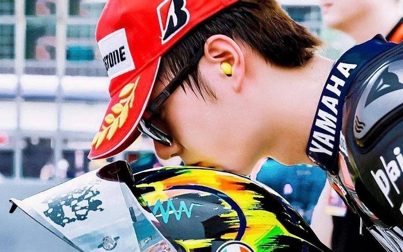 "人民文娱"公众号发布王一博文字版采访:王一博的纯粹法则