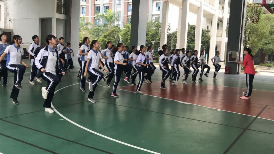 12月6日深河中学赴深中龙初交流学习