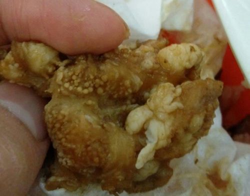 今天吃的牛肉,上面有密密麻麻的白色颗粒,比较担心,究竟是虫卵还是