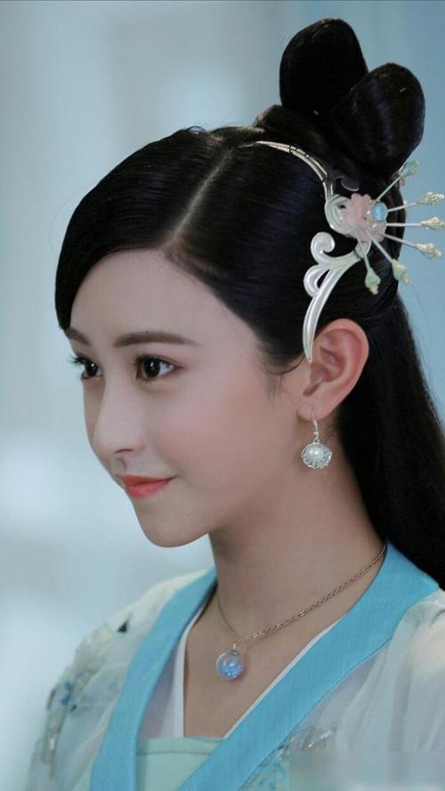 《哪吒降妖记》"水精灵"朱圣祎壁纸分享,年纪轻轻但演技真的好