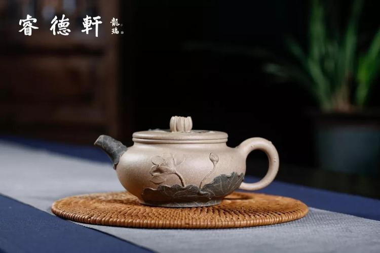 展讯| 抟土指间——沈翠莲紫砂艺术精品展