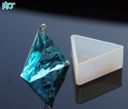 创意手工diy树脂工艺品饰品水晶滴胶的制作教程