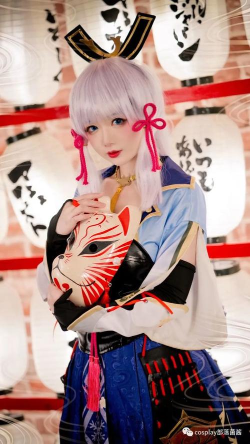 cos:原神神里绫华cos正片@七海抹茶酱