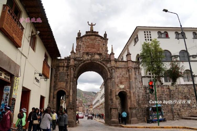 名吃:秘鲁国菜烤豚鼠,来自马丘比丘的"最后的晚餐"