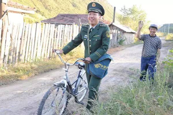 邮递员为什么要穿绿色的衣服?你一定想不到!