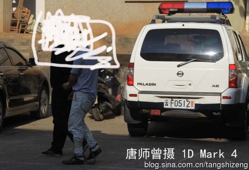 20120621唐师曾云南玉溪查获卡车水箱贩毒