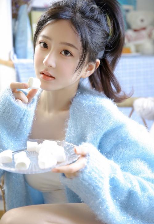 美女图片欣赏丰满美女傲人胸围性感大胆艺术写真美图欣赏其乐网乐趣