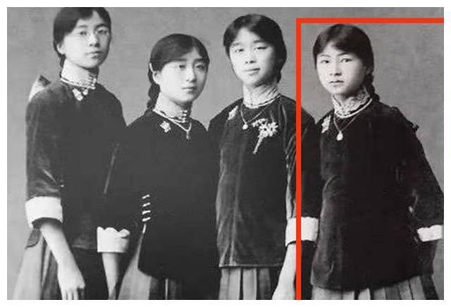 被丧心病狂的敌人剥光她的衣服,肢解遗体示众的黄埔女烈士游曦