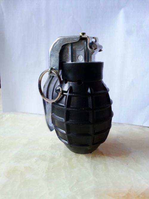 82式手雷 黄色橡胶 模拟手雷