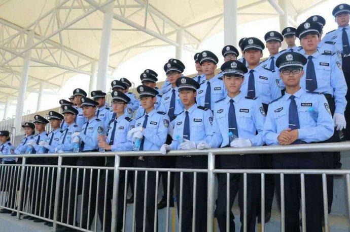 警校的学生就是能吃苦