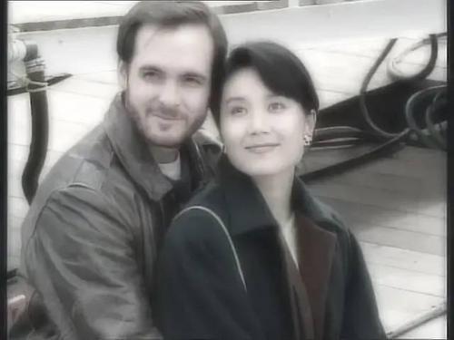 幸运的严晓频:当红时嫁初恋赴美陪读,被姜文挖掘再度爆红很幸福