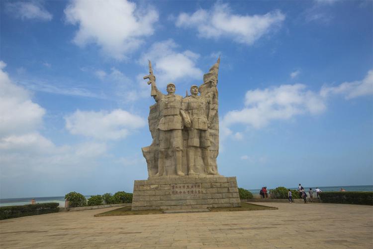 黄龙港的绿海滩临高角的纪念碑小众地也有大风景