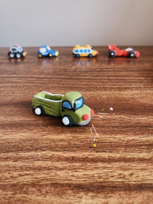 给康康哥哥的彩泥小汽车07_彩泥_手工制作_薯条_兴趣爱好_手工