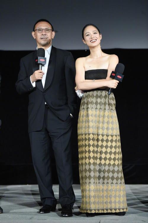 姜文的老婆是谁(姜文妻子周韵气质绝了)