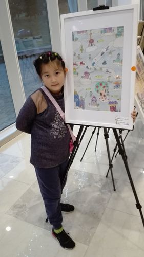 祝贺 世博源展出小画家绘画作品