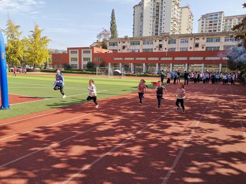 阳光体育,阳光生活———宁强县南街小学一年级(7)班第一次秋季达标
