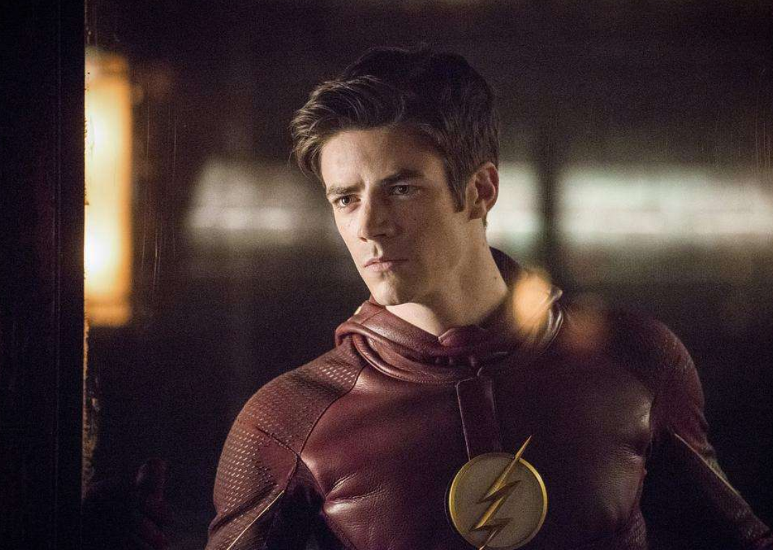 《闪电侠》(the flash)扮演闪电侠巴里·艾伦童年的加拿大童星洛根