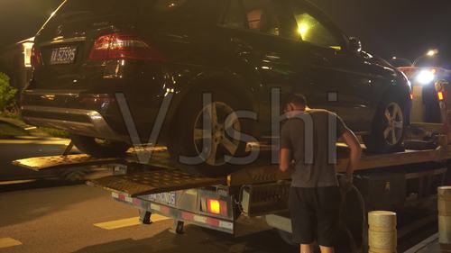 4k拖车夜晚_3840x2160_高清视频素材下载(编号:)_实拍