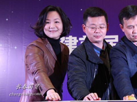 昔日"综艺一姐"小庄近照 曾主持《开心100》《银河之星大擂台》