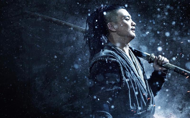 01出警入跸戚家刀 电影《绣春刀》中有数条暗线,第一部中出现的丁修和