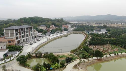 广州市花都区赤坭镇竹洞村