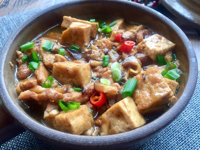 香菇豆腐煲