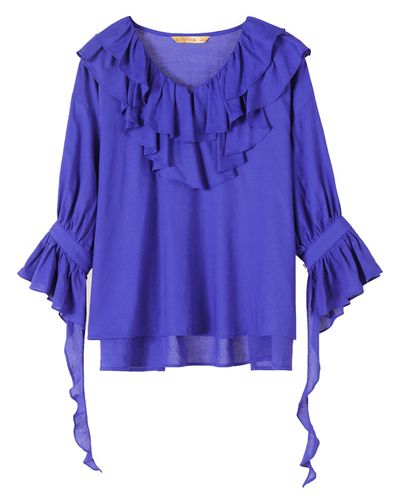 袖长:九分袖 领型:v领 衣门襟:套头 图案:纯色 服装款式细节:荷叶边