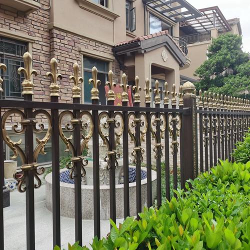 厂家直销别墅庭院铝艺护栏防盗窗围墙栏杆阳台护栏楼梯护栏扶手