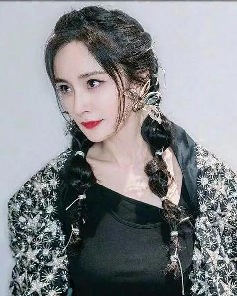 杨幂古灵精怪写真